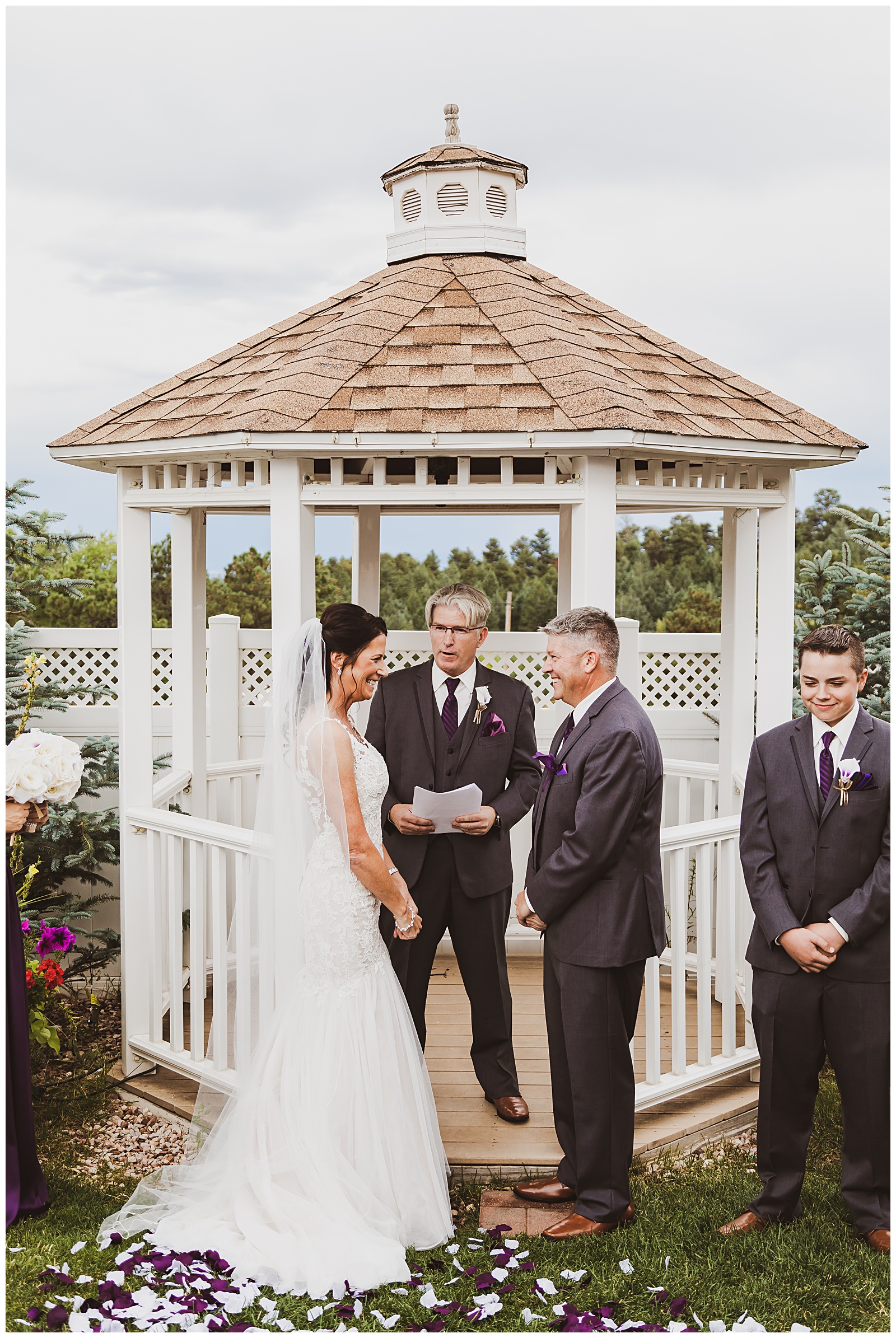 outdoor ceremony at the crystal rose lookout mountain
