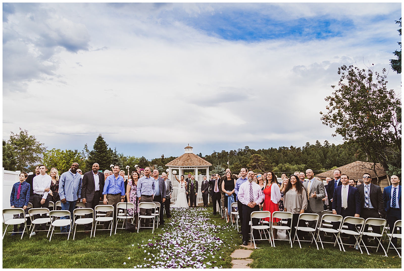 photo of all wedding guests together