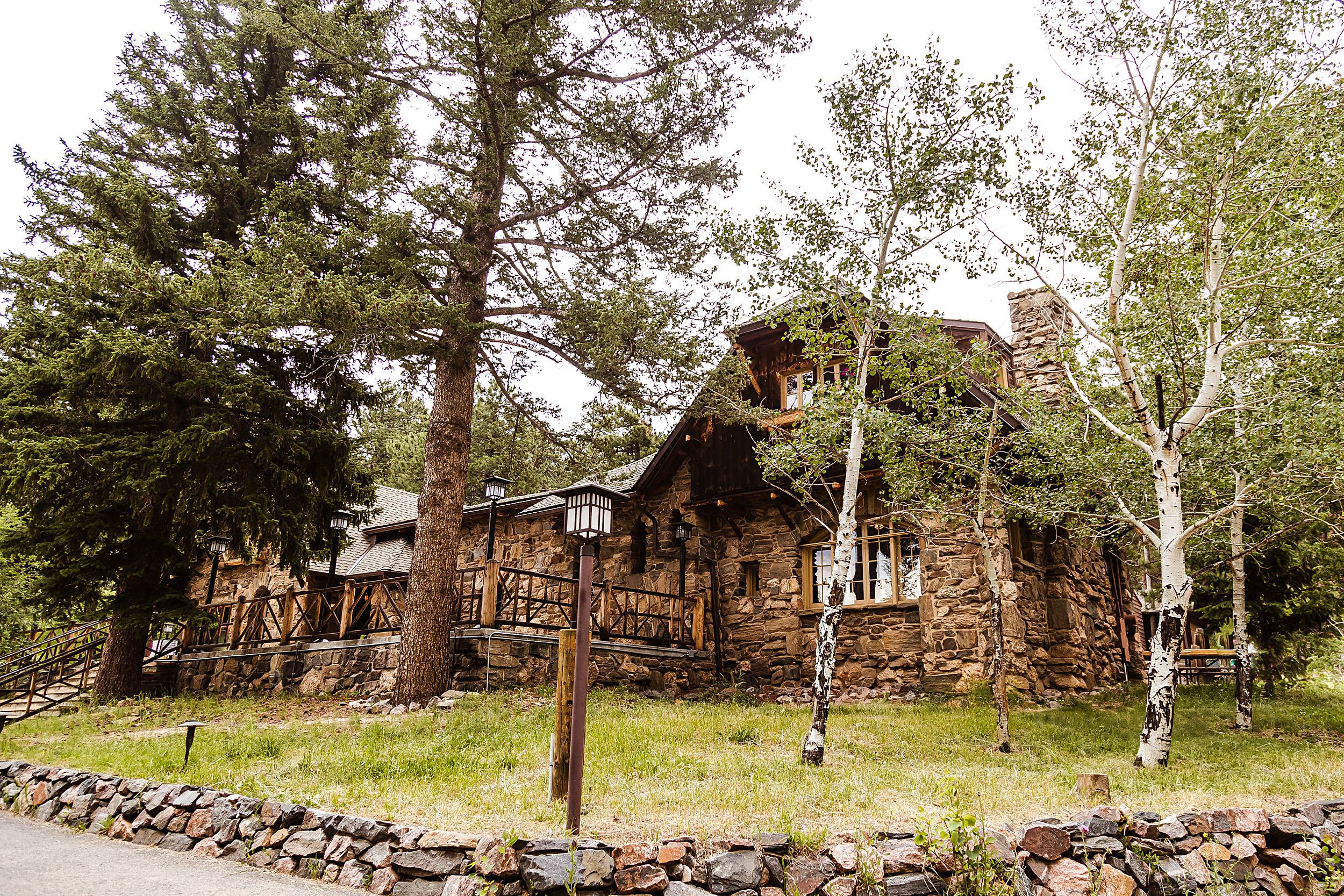 Chief Hosa Lodge is an affordable wedding venue in Denver